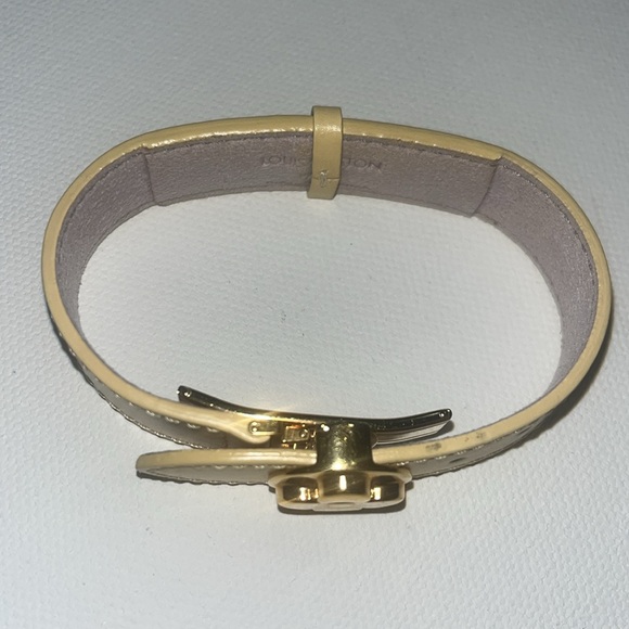 Louis Vuitton Beige Leather Bracelet - Picture 6 of 9